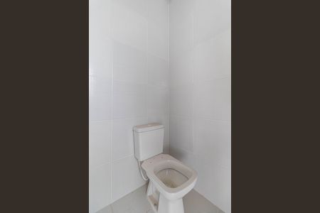 Casa de condomínio à venda com 102m², 3 quartos e 3 vagas Casa de condomínio à venda com 102m², 3 quartos e 3 vagasBanheiro