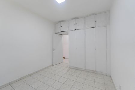 Apartamento para alugar com 109m², 4 quartos e 1 vaga