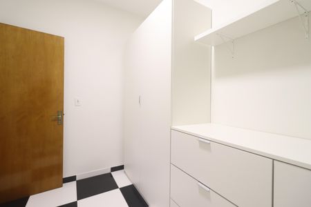 Apartamento para alugar com 198m², 3 quartos e 1 vagaCloset