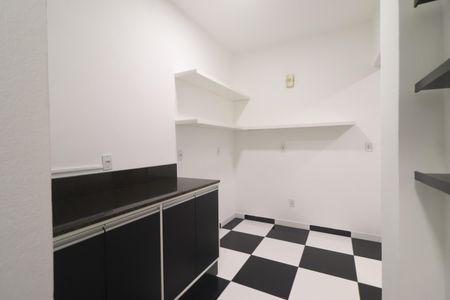Apartamento para alugar com 198m², 3 quartos e 1 vagaCozinha e Área de Serviço
