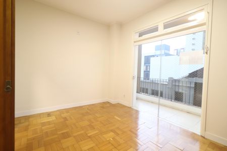 Apartamento para alugar com 198m², 3 quartos e 1 vagaQuarto 02