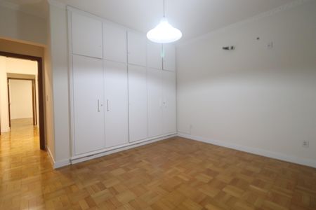 Apartamento para alugar com 198m², 3 quartos e 1 vagaQuarto 01