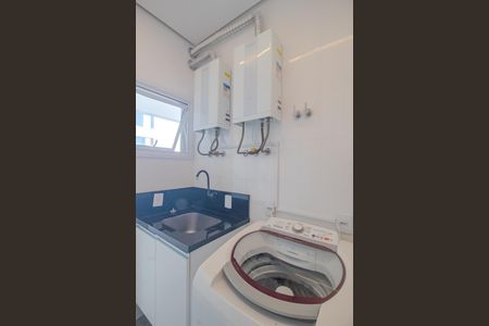 Casa de condomínio para alugar com 311m², 4 quartos e 4 vagas Casa de condomínio para alugar com 311m², 4 quartos e 4 vagasÁrea de Serviço