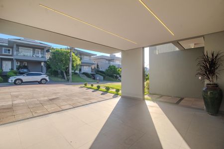 Casa de condomínio para alugar com 311m², 4 quartos e 4 vagas Casa de condomínio para alugar com 311m², 4 quartos e 4 vagasGaragem