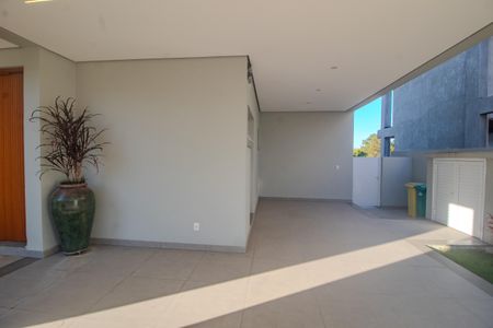 Casa de condomínio para alugar com 311m², 4 quartos e 4 vagas Casa de condomínio para alugar com 311m², 4 quartos e 4 vagasGaragem