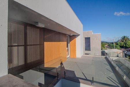 Casa de condomínio para alugar com 311m², 4 quartos e 4 vagas Casa de condomínio para alugar com 311m², 4 quartos e 4 vagasSacada
