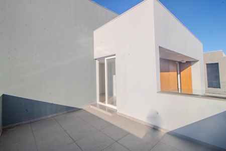 Casa de condomínio para alugar com 311m², 4 quartos e 4 vagas Casa de condomínio para alugar com 311m², 4 quartos e 4 vagasSacada