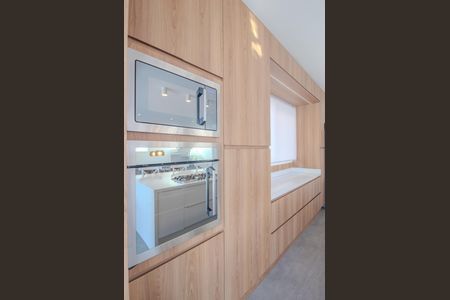 Casa de condomínio para alugar com 311m², 4 quartos e 4 vagas Casa de condomínio para alugar com 311m², 4 quartos e 4 vagasSala/Cozinha