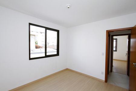 Apartamento à venda com 59m², 2 quartos e 2 vagasQuarto 2