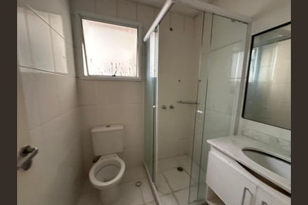 Apartamento à venda com 80m², 3 quartos e 2 vagas Apartamento à venda com 80m², 3 quartos e 2 vagasBanheiro da Suíte