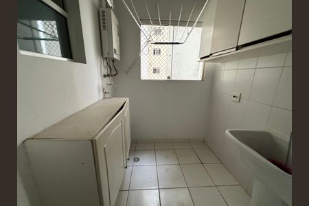 Apartamento à venda com 80m², 3 quartos e 2 vagas Apartamento à venda com 80m², 3 quartos e 2 vagasÁrea de Serviço