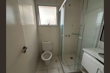 Apartamento à venda com 80m², 3 quartos e 2 vagas Apartamento à venda com 80m², 3 quartos e 2 vagasBanheiro da Suíte