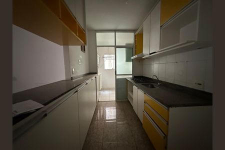 Apartamento à venda com 80m², 3 quartos e 2 vagas Apartamento à venda com 80m², 3 quartos e 2 vagasCozinha