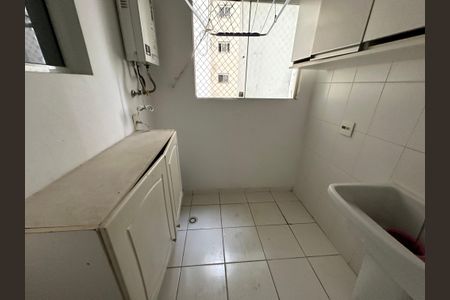 Apartamento à venda com 80m², 3 quartos e 2 vagas Apartamento à venda com 80m², 3 quartos e 2 vagasÁrea de Serviço
