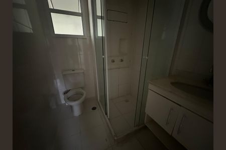 Apartamento à venda com 80m², 3 quartos e 2 vagas Apartamento à venda com 80m², 3 quartos e 2 vagasBanheiro