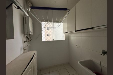 Apartamento à venda com 80m², 3 quartos e 2 vagas Apartamento à venda com 80m², 3 quartos e 2 vagasÁrea de Serviço