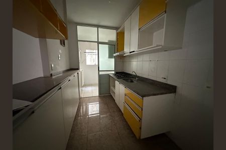 Apartamento à venda com 80m², 3 quartos e 2 vagas Apartamento à venda com 80m², 3 quartos e 2 vagasCozinha