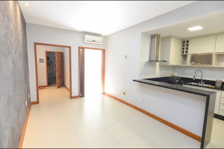 Sala de apartamento para alugar com 2 quartos, 67m² em Maracanã, Rio de Janeiro