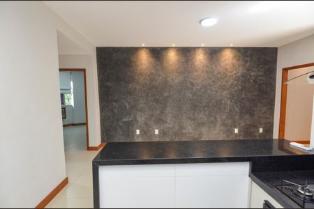 Apartamento à venda com 67m², 2 quartos e 1 vagaCozinha