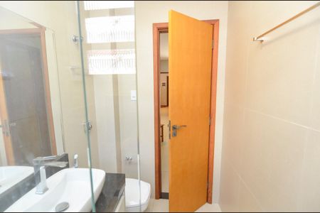 Apartamento à venda com 67m², 2 quartos e 1 vagaBanheiro