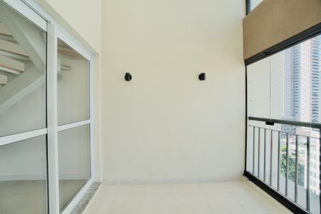 Varanda de apartamento para alugar com 2 quartos, 69m² em Cerqueira César, São Paulo