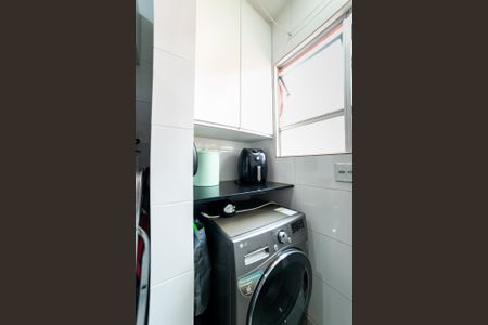 Apartamento à venda com 75m², 2 quartos e 1 vaga Apartamento à venda com 75m², 2 quartos e 1 vagaCozinha e Área de Serviço