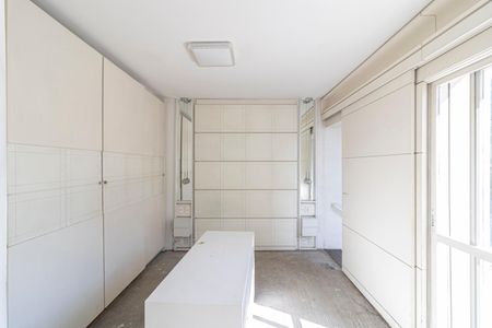 Apartamento à venda com 75m², 1 quarto e 2 vagas Apartamento à venda com 75m², 1 quarto e 2 vagasQuarto Suíte