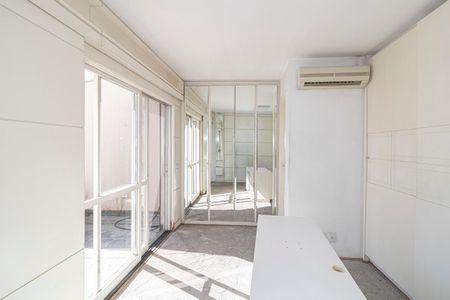 Apartamento à venda com 75m², 1 quarto e 2 vagas Apartamento à venda com 75m², 1 quarto e 2 vagasQuarto Suíte