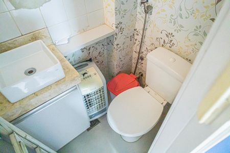 Apartamento para alugar com 65m², 5 quartos e 1 vagaBanheiro 