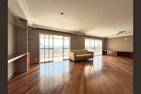 Apartamento para alugar com 212m², 4 quartos e 4 vagas Apartamento para alugar com 212m², 4 quartos e 4 vagasSala