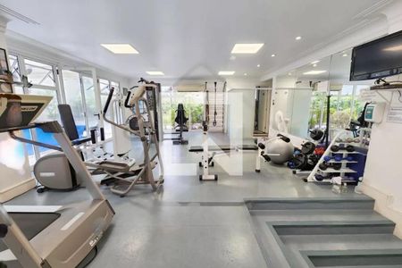 Apartamento para alugar com 212m², 4 quartos e 4 vagas Apartamento para alugar com 212m², 4 quartos e 4 vagasÁrea comum - Academia
