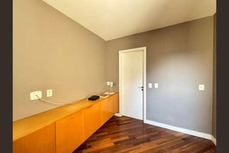 Apartamento para alugar com 212m², 4 quartos e 4 vagas Apartamento para alugar com 212m², 4 quartos e 4 vagasCopa