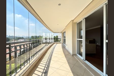 Apartamento para alugar com 212m², 4 quartos e 4 vagas Apartamento para alugar com 212m², 4 quartos e 4 vagasVaranda da Sala
