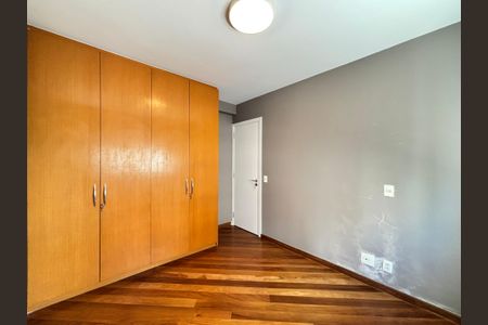 Apartamento para alugar com 212m², 4 quartos e 4 vagas Apartamento para alugar com 212m², 4 quartos e 4 vagasSuíte 3