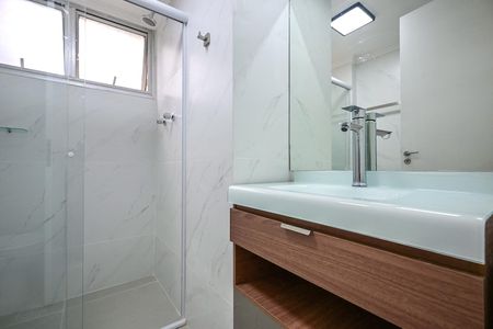 Apartamento para alugar com 70m², 2 quartos e 2 vagasBanheiro Suíte 