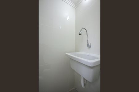 Apartamento para alugar com 70m², 2 quartos e 2 vagasBanheiro de Serviço