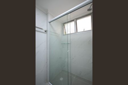 Apartamento para alugar com 70m², 2 quartos e 2 vagasBanheiro Suíte 