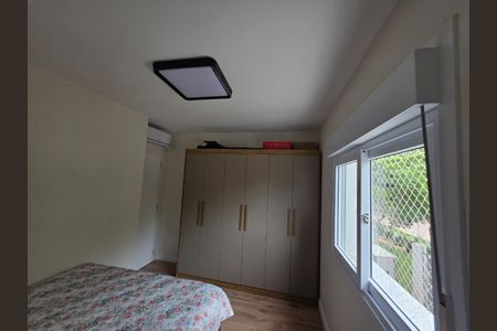 Quarto de apartamento para alugar com 3 quartos, 96m² em Teresópolis, Porto Alegre