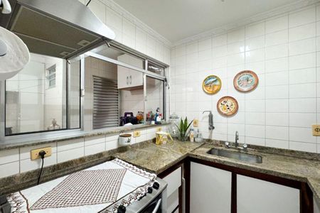 Casa à venda com 146m², 3 quartos e 2 vagasCozinha 