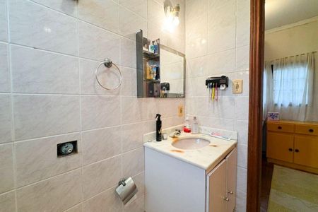 Casa à venda com 146m², 3 quartos e 2 vagasBanheiro - Suíte 1