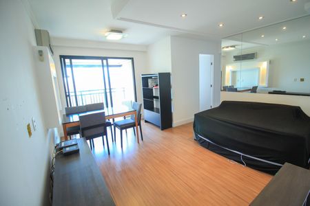 Apartamento à venda com 68m², 3 quartos e 2 vagas