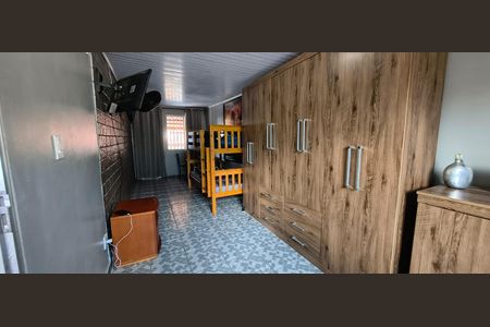 Casa à venda com 200m², 4 quartos e 1 vagaQuarto