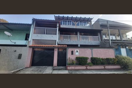 Casa à venda com 200m², 4 quartos e 1 vagaFachada