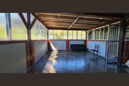 Casa à venda com 200m², 4 quartos e 1 vagaVaranda