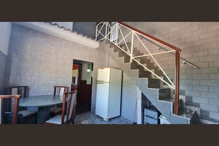 Casa à venda com 200m², 4 quartos e 1 vagaÁrea externa