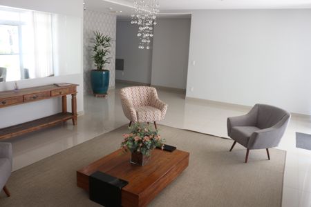 Apartamento à venda com 67m², 2 quartos e 2 vagasHall social