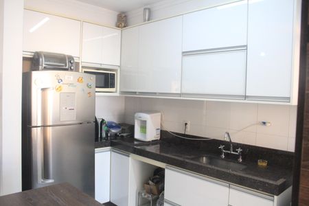 Apartamento à venda com 67m², 2 quartos e 2 vagasCozinha