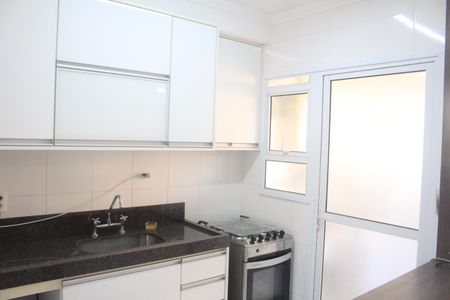 Apartamento à venda com 67m², 2 quartos e 2 vagasCozinha