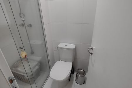 Apartamento para alugar com 67m², 2 quartos e 2 vagas Apartamento para alugar com 67m², 2 quartos e 2 vagasBanheiro