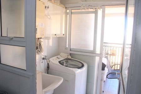 Apartamento à venda com 67m², 2 quartos e 2 vagasÁrea de Serviço